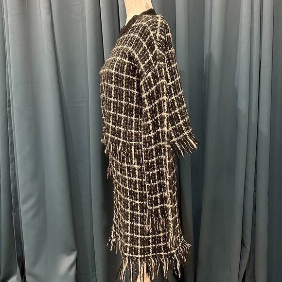 Zie LA Two Piece Skirt and Sweater Set - Picture 2 of 12